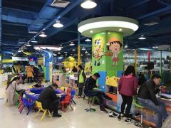 廣州兒童游樂設備加工定做批發淘氣堡哪家好？