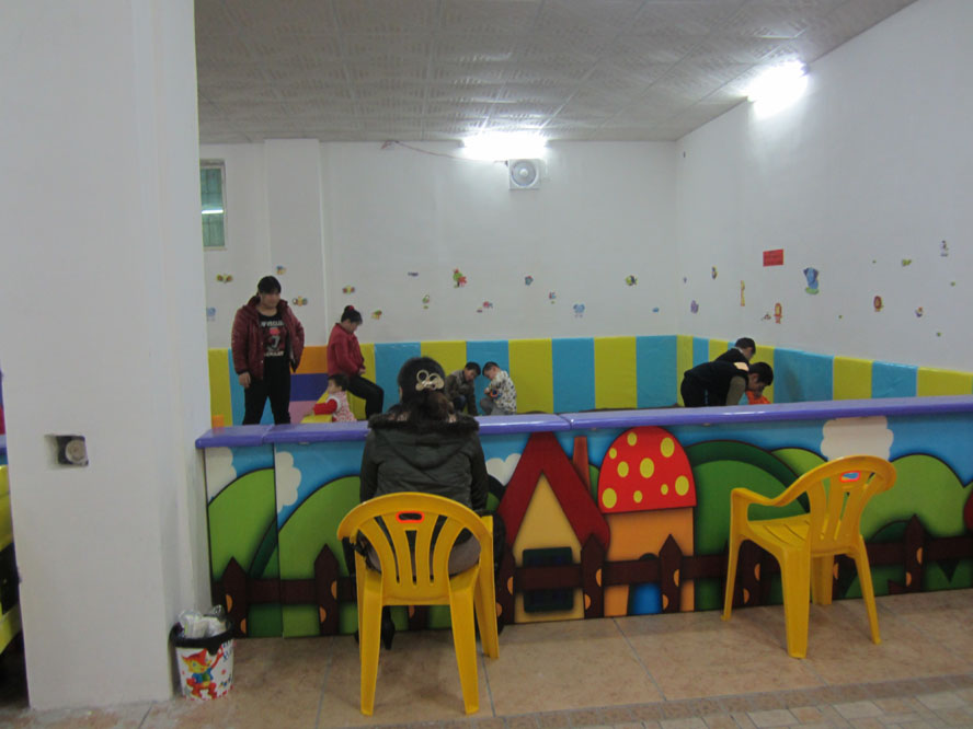 淘氣堡、淘氣堡廠家只選廣州朗智康體www.langzhikt.cn 淘氣堡、淘氣堡廠家只選廣州非帆游樂