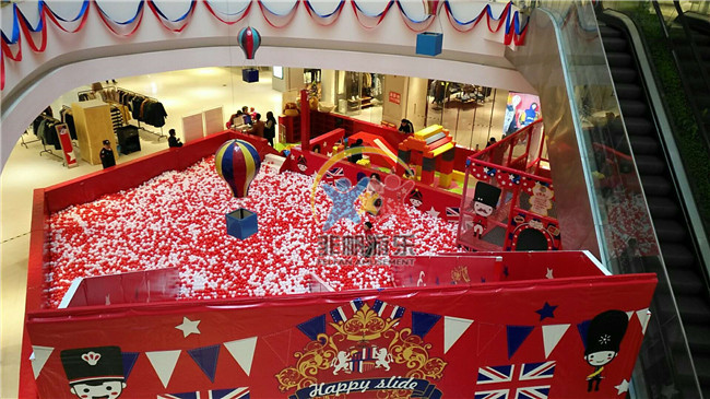 安徽安慶市大觀區(qū)匯峰廣場紅色百萬海洋球池(圖8) 安徽安慶市大觀區(qū)匯峰廣場紅色百萬海洋球池